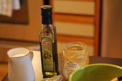 Как применять оливковое масло для волос (отзывы) Маска для волос с оливковым маслом в домашних условиях